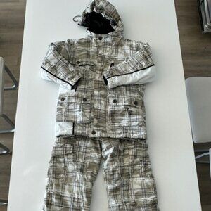 Body Glove Snow Outfit Size 8
